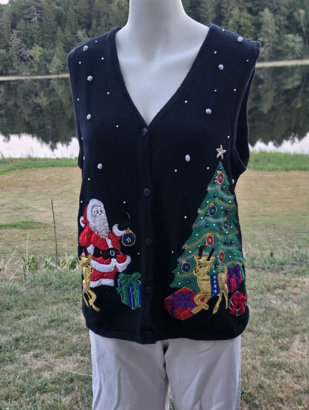 Theme Works Vintage Christmas Sweater Vest Santa Tree Beads Black XL